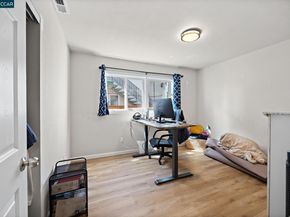 7447 Lockwood St, Oakland CA 94621