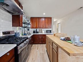 7447 Lockwood St, Oakland CA 94621