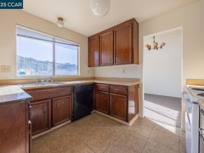 139 Thrush Ct, Hercules CA 94547