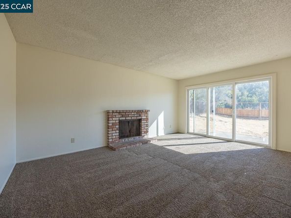 139 Thrush Ct, Hercules CA 94547