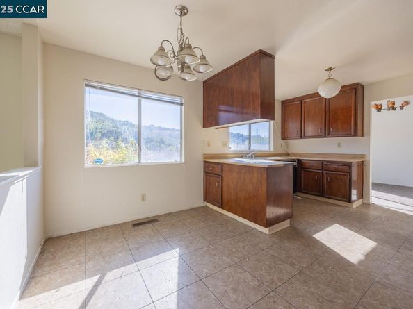 139 Thrush Ct, Hercules CA 94547
