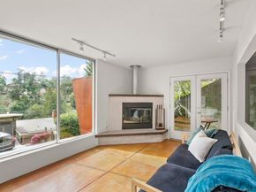 1828 Arrowhead Dr, Oakland CA 94611