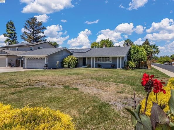 1237 Norwood Pl, Livermore CA 94550