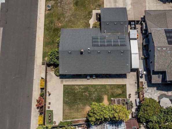 1237 Norwood Pl, Livermore CA 94550