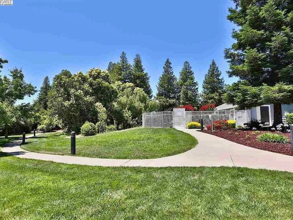 385 Kensington Cmn, Livermore CA 94551