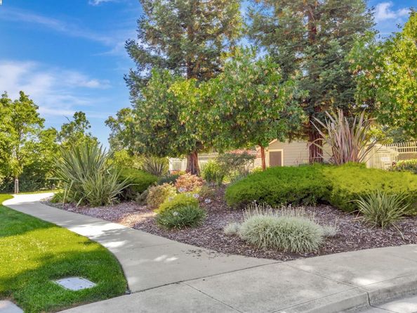 385 Kensington Cmn, Livermore CA 94551