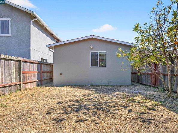2109 Maine Ave, Richmond CA 94804