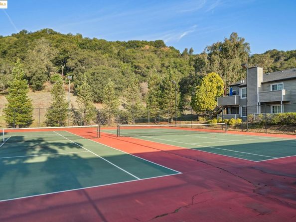 480 Canyon Oaks Dr G, Oakland CA 94605