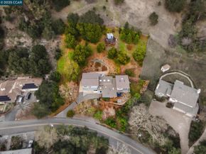 231 Orchard Rd, Orinda CA 94563