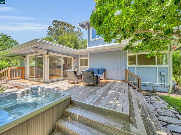 231 Orchard Rd, Orinda CA 94563
