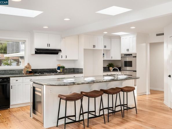 231 Orchard Rd, Orinda CA 94563