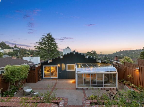 2140 Pullman Ave, Belmont CA 94002