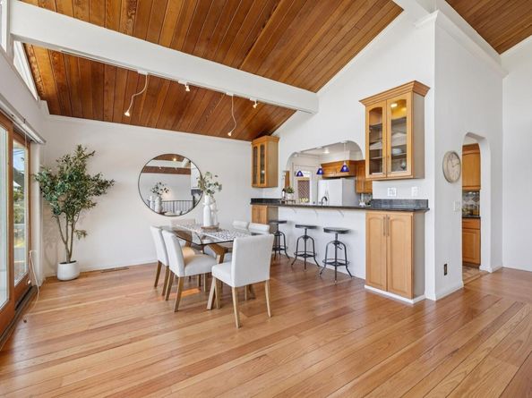 2140 Pullman Ave, Belmont CA 94002
