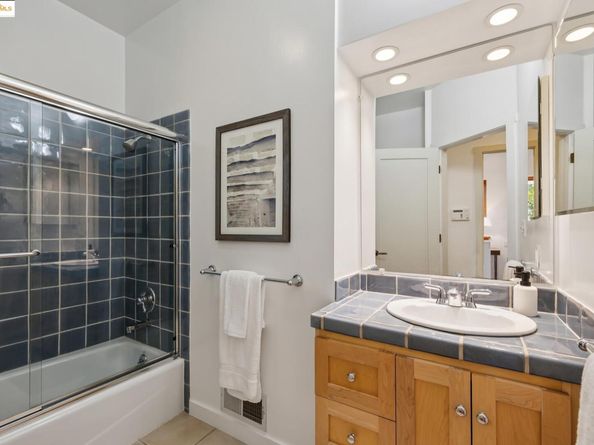 435 Tremont Avenue, Richmond CA 94801