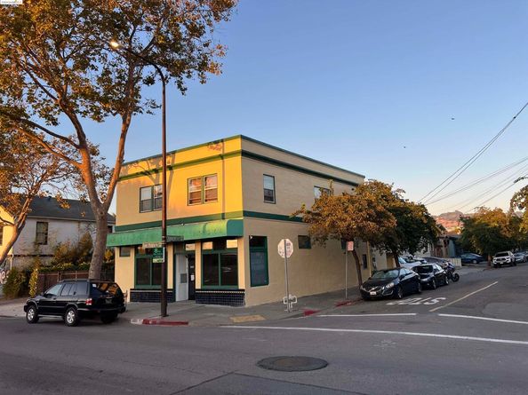 2351 San Pablo Ave, Berkeley CA 94702