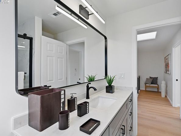 48 Garden Rd, Alameda CA 94502