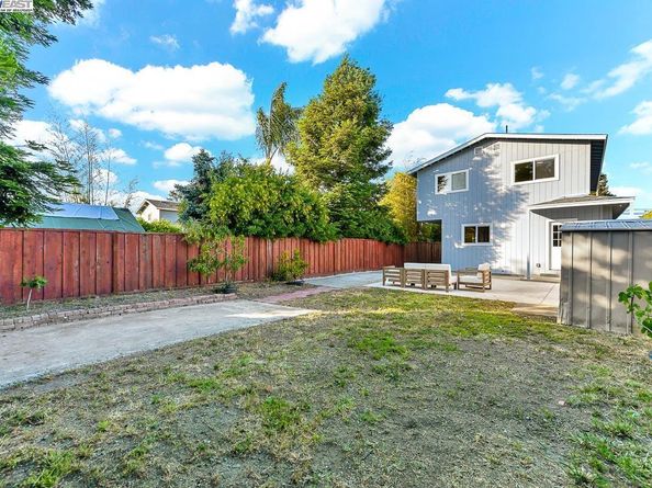 48 Garden Rd, Alameda CA 94502