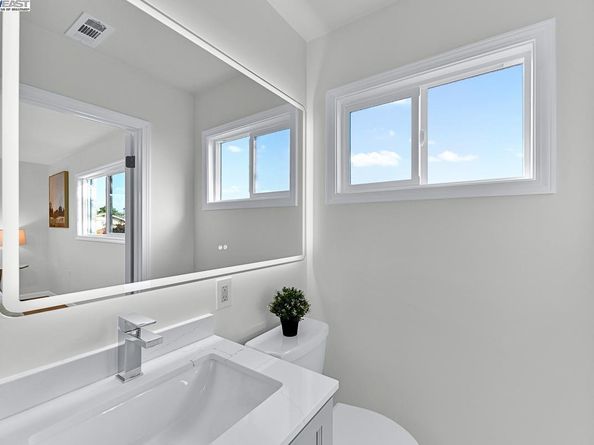 48 Garden Rd, Alameda CA 94502
