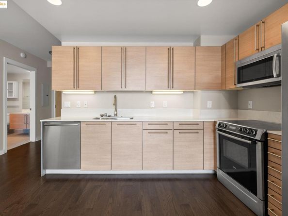 1160 Mission St 2010, San Francisco CA 94103