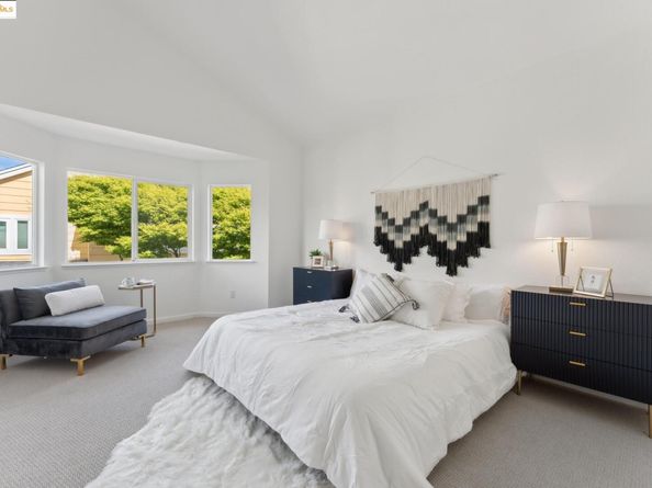 102 Waterview Dr, Richmond CA 94804