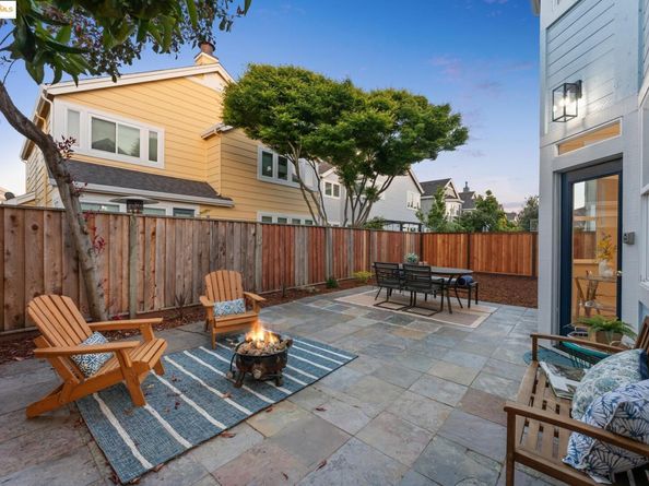 102 Waterview Dr, Richmond CA 94804
