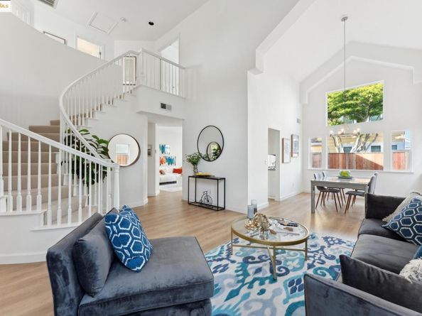 102 Waterview Dr, Richmond CA 94804