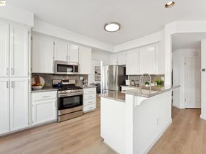 102 Waterview Dr, Richmond CA 94804