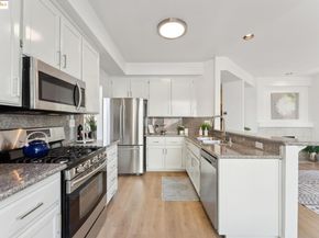102 Waterview Dr, Richmond CA 94804