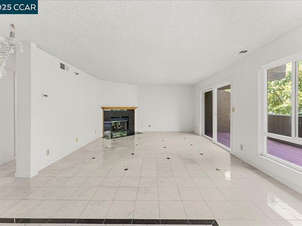 2121 Vale Rd 31, San Pablo CA 94806