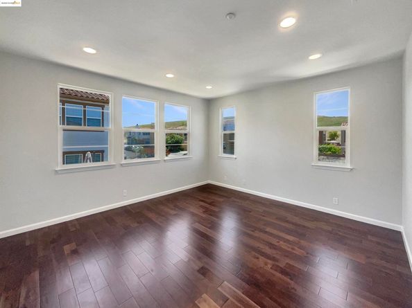 3609 Rocking Horse Ct, Dublin CA 94568