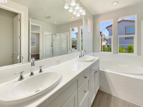 3609 Rocking Horse Ct, Dublin CA 94568