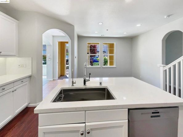 3609 Rocking Horse Ct, Dublin CA 94568