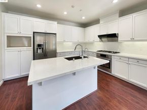 3609 Rocking Horse Ct, Dublin CA 94568