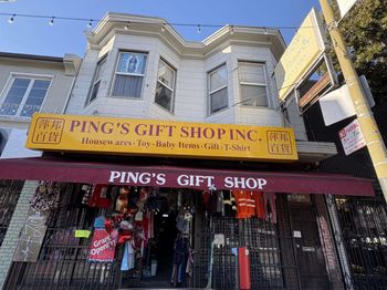 4592-4594 Mission St