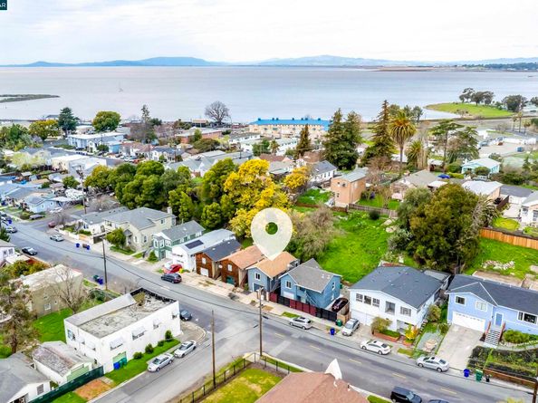 832 Mariposa Ave, Rodeo CA 94572