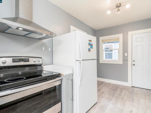 832 Mariposa Ave, Rodeo CA 94572