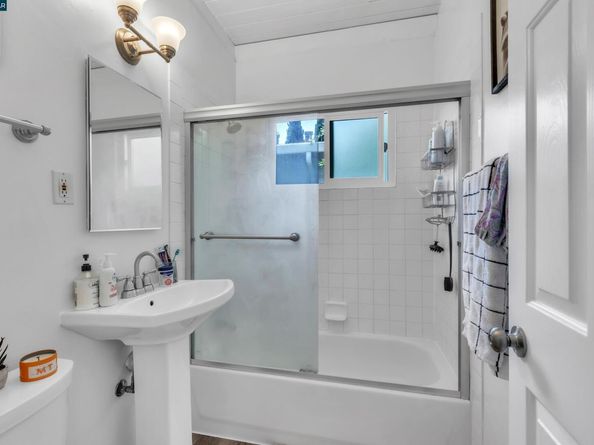 1239 Harrison St, Santa Clara CA 95050
