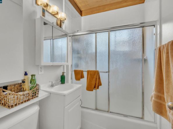 1239 Harrison St, Santa Clara CA 95050