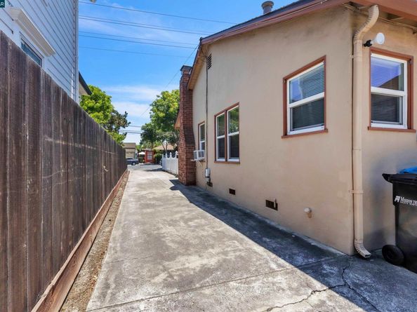 1239 Harrison St, Santa Clara CA 95050