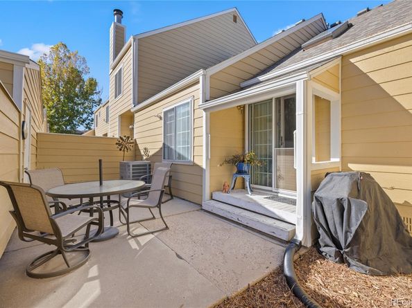 2021 S Balsam Street, Lakewood CO 80227