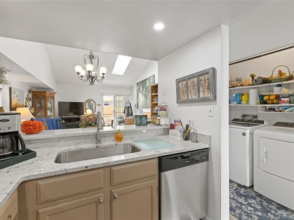 2021 S Balsam Street, Lakewood CO 80227