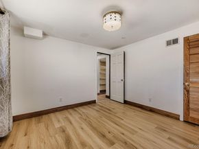 Undisclosed Address #1863372, Boulder CO 80303