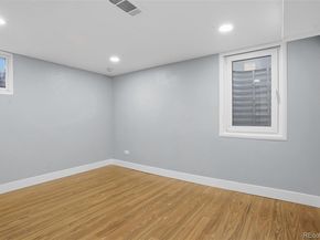 Undisclosed Address #1712388, Englewood CO 80110