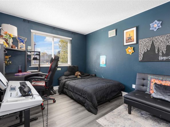 5657 S Oak Street, Littleton CO 80127