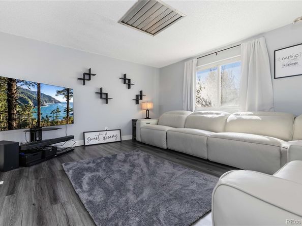 5657 S Oak Street, Littleton CO 80127