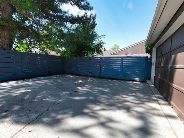 2910 Locust Street, Denver CO 80207