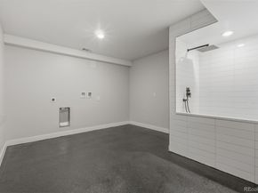 Undisclosed Address #1953048, Denver CO 80219