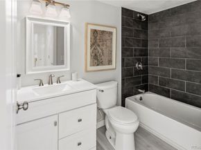 Undisclosed Address #1524344, Aurora CO 80013