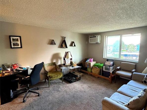 Undisclosed Address #1523156, Denver CO 80247