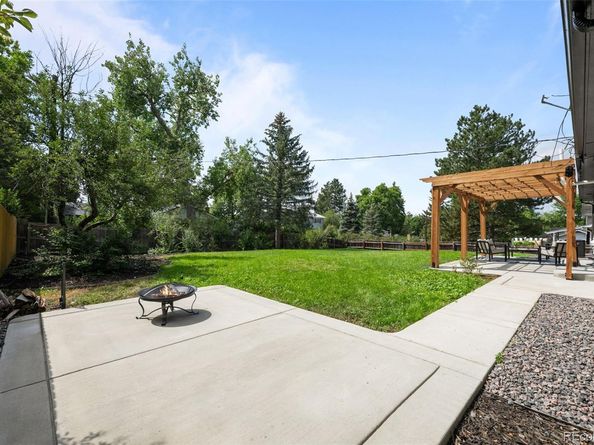 980 E Briarwood Circle, Centennial CO 80122